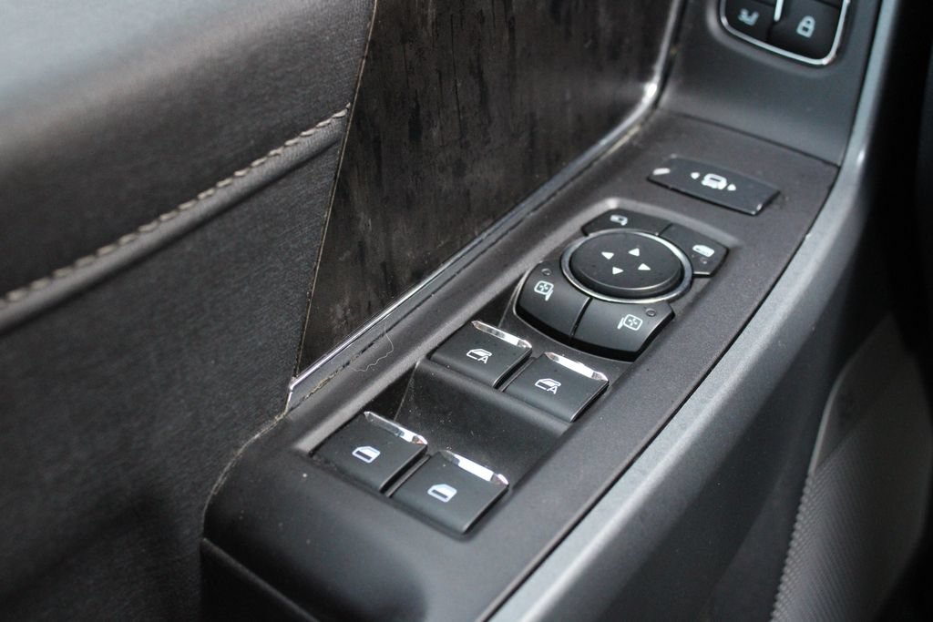 Used 2024 Ford F350 Lariat w/ Lariat Ultimate Package AWD/4WD image 7