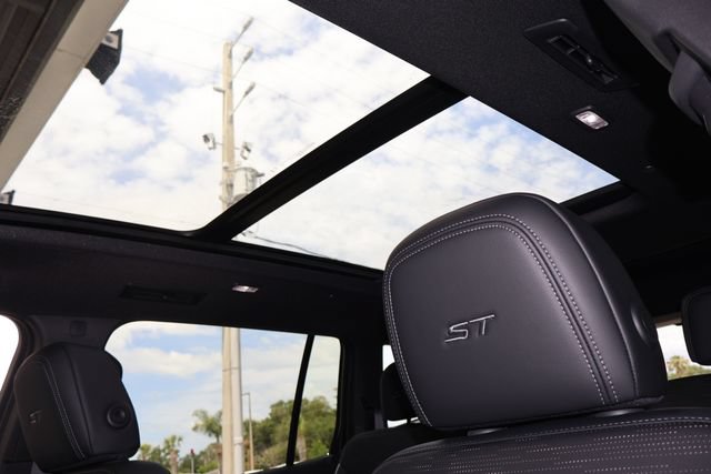 New 2026 Buick Enclave Sport Touring FWD image 29