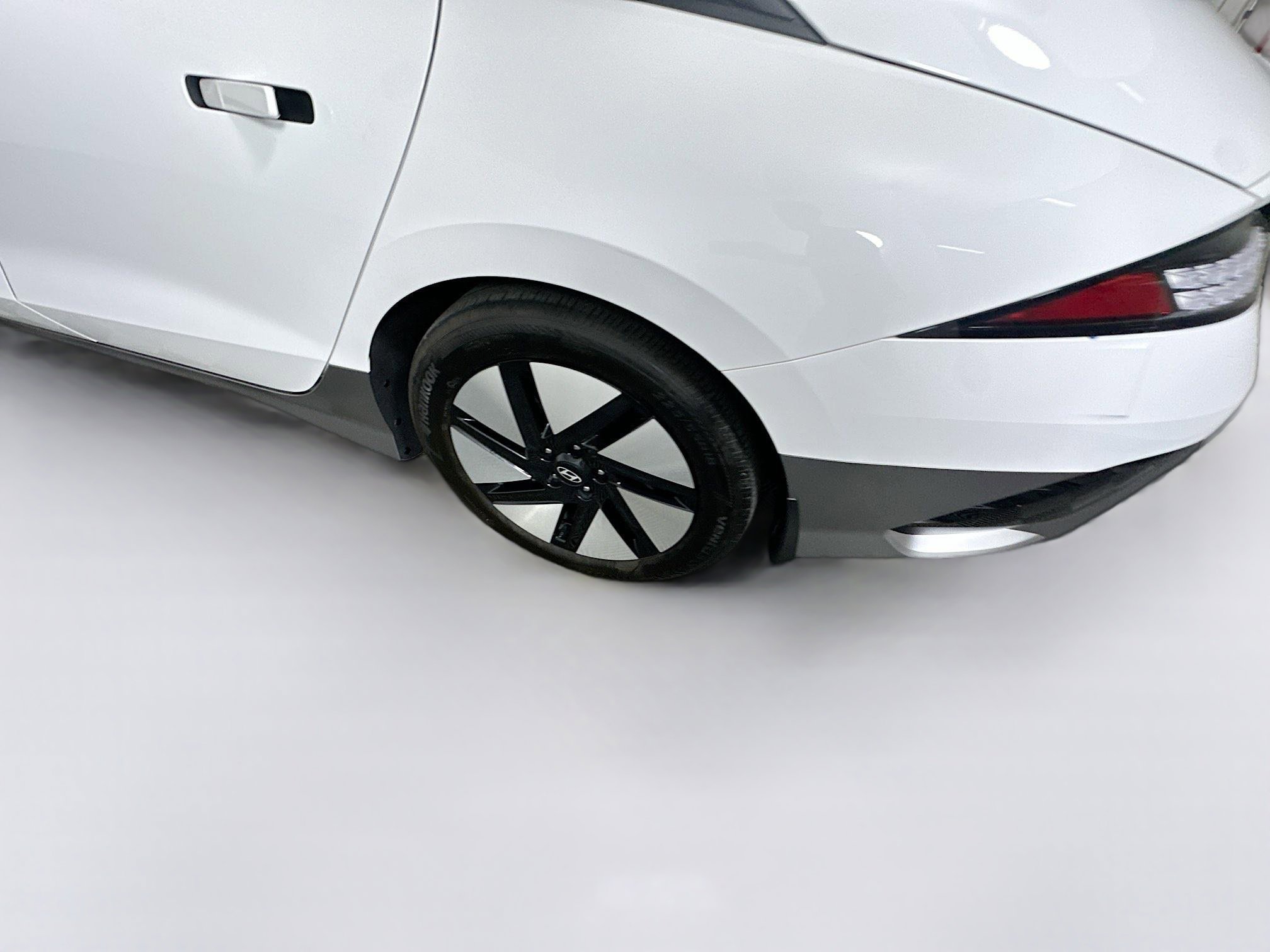 Used 2024 Hyundai Ioniq 6 SE image 11