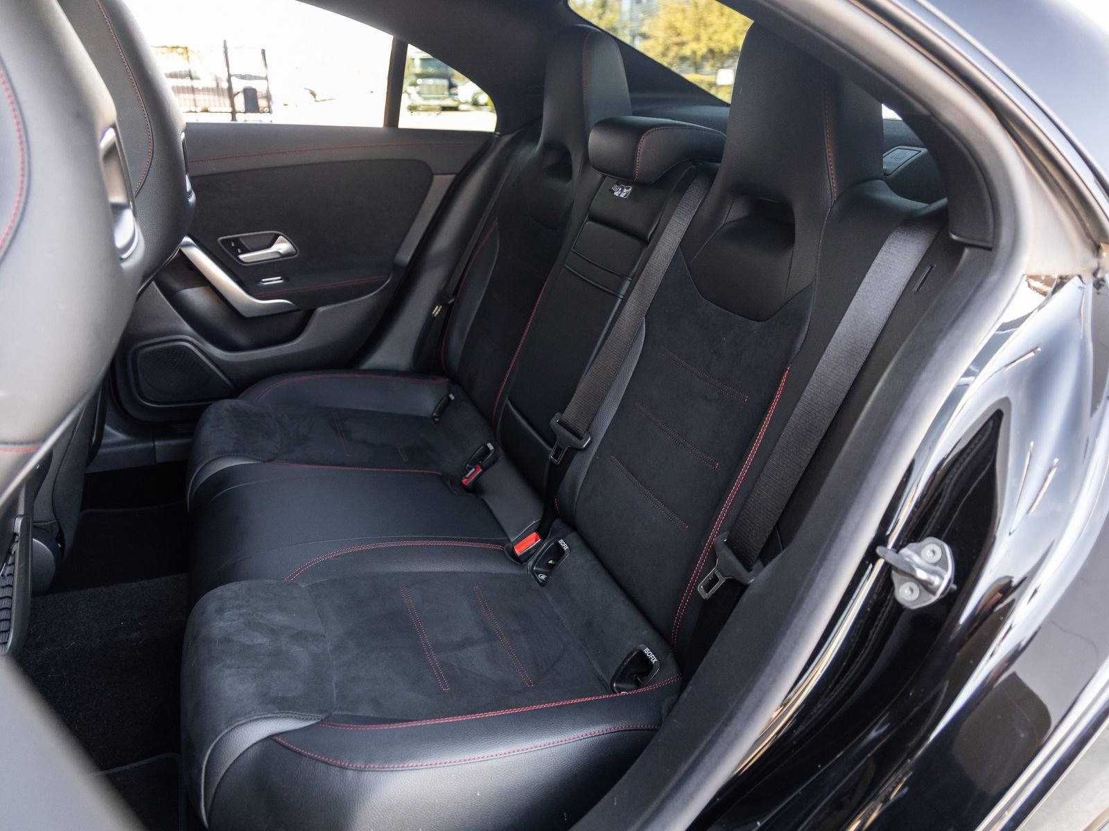 Used 2023 Mercedes-Benz CLA 250 image 30