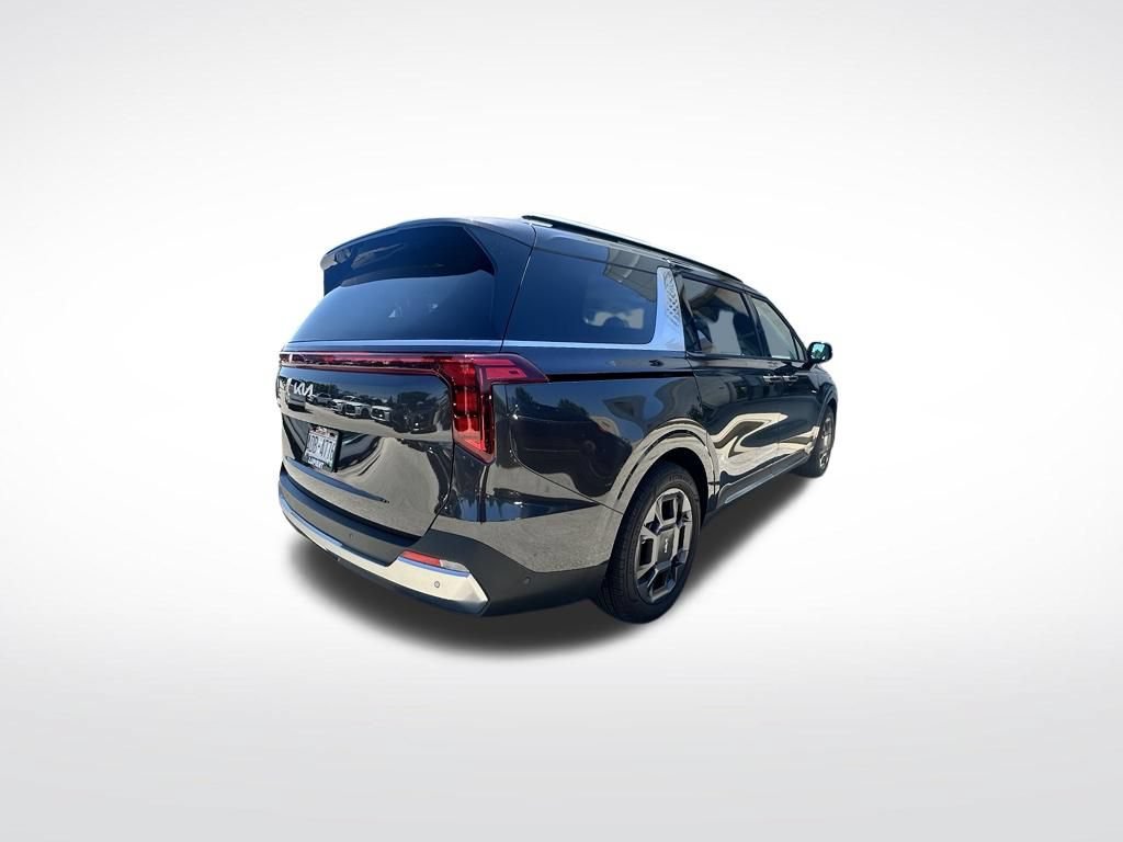 Used 2026 Kia Carnival SX FWD image 11