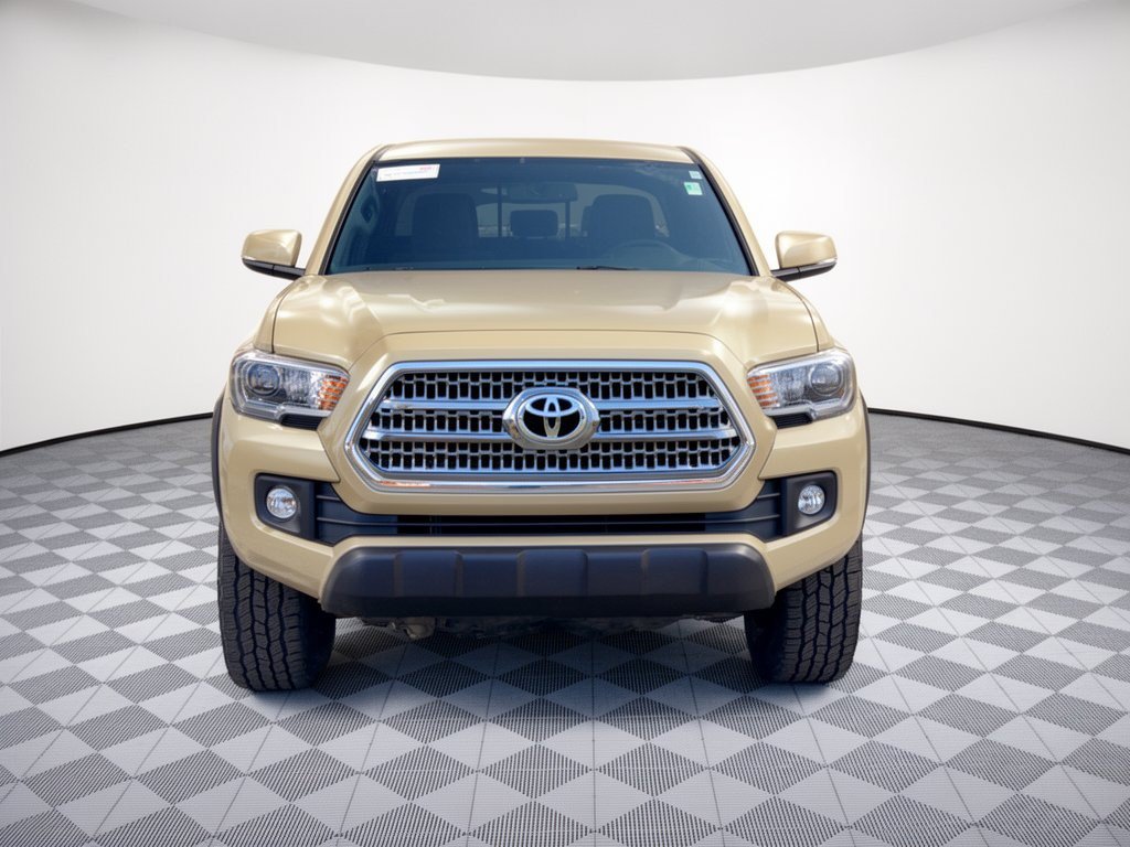 Used 2017 Toyota Tacoma TRD Off-Road w/ Tow Package (A/T) AWD/4WD image 6