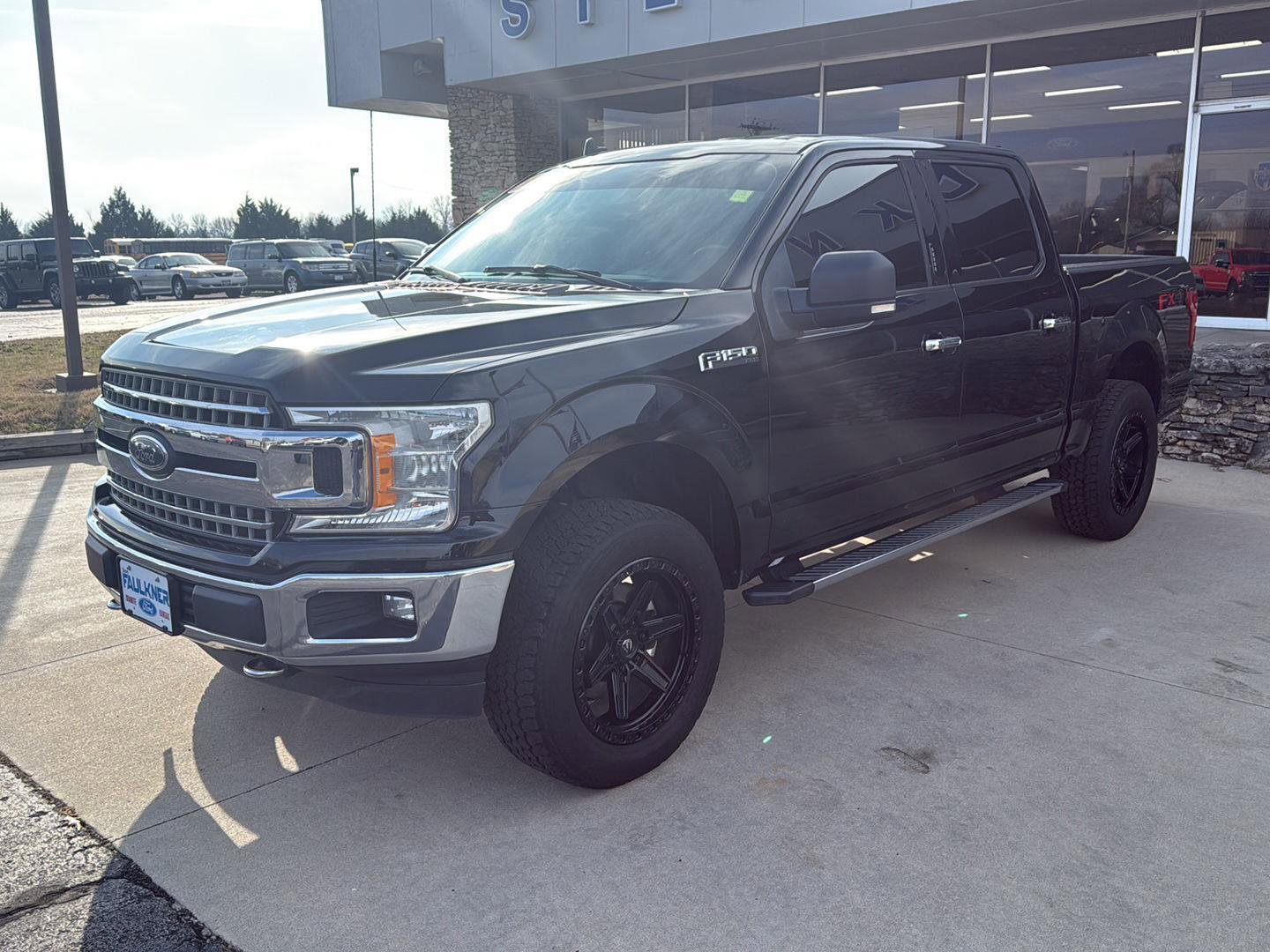 Used 2018 Ford F150 XLT w/ Equipment Group 302A Luxury image 3