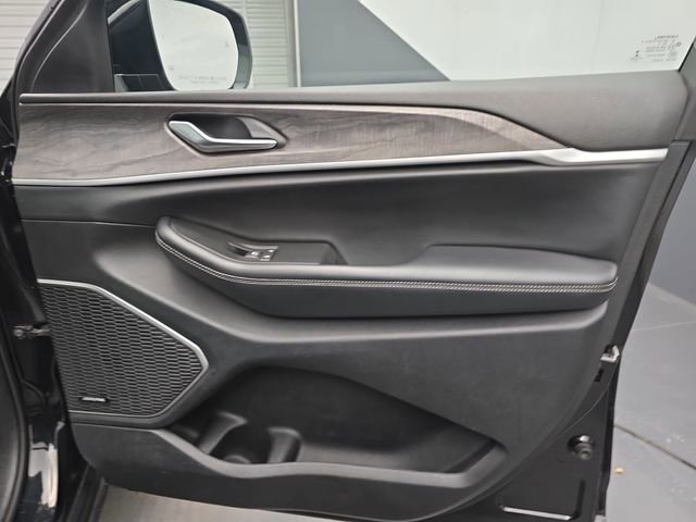 Used 2021 Jeep Grand Cherokee L Limited image 53