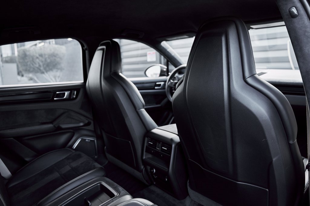 Used 2023 Porsche Cayenne Turbo GT image 46