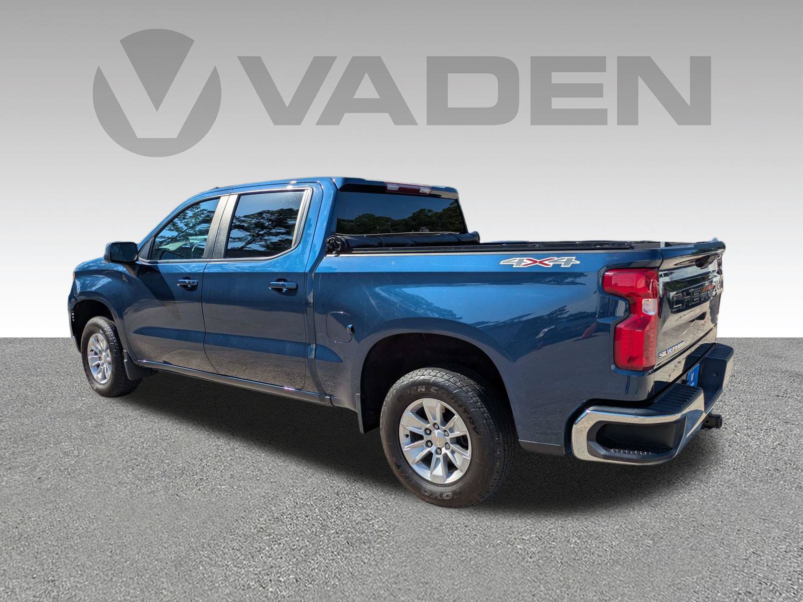 Certified 2023 Chevrolet Silverado 1500 LT w/ Protection Package AWD/4WD image 24