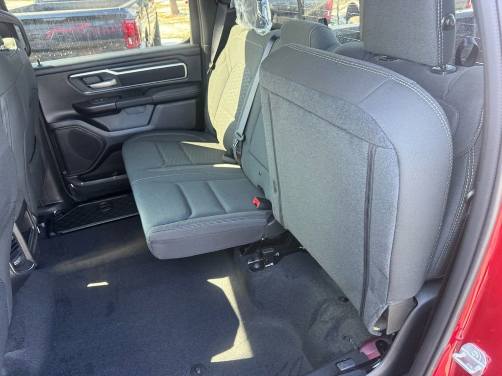 New 2026 RAM 1500 4x4 Crew Cab image 35