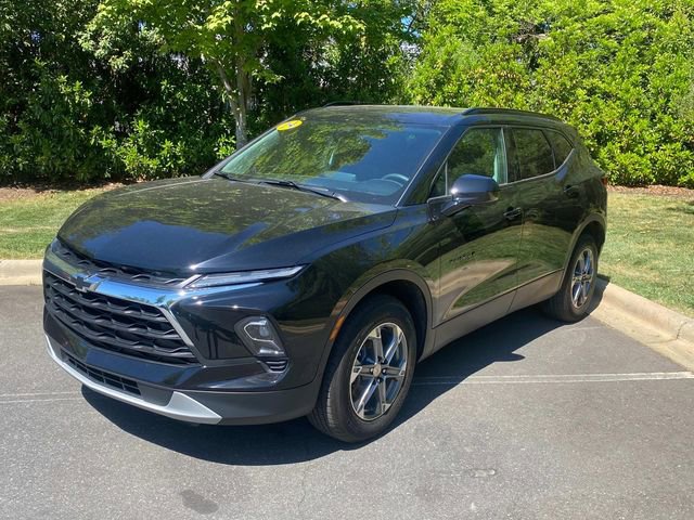 Used 2024 Chevrolet Blazer LT w/ Convenience Package image 3