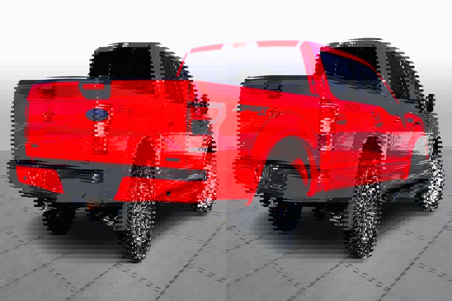 Used 2018 Ford F150 XLT w/ Equipment Group 302A Luxury image 13