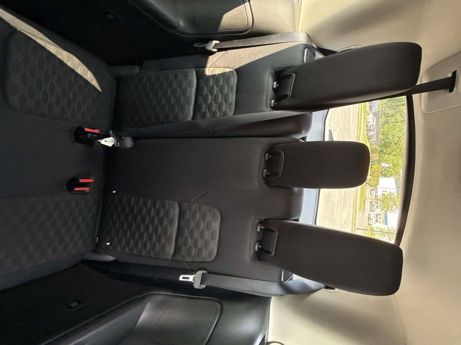 Used 2024 Nissan Pathfinder S AWD/4WD image 16