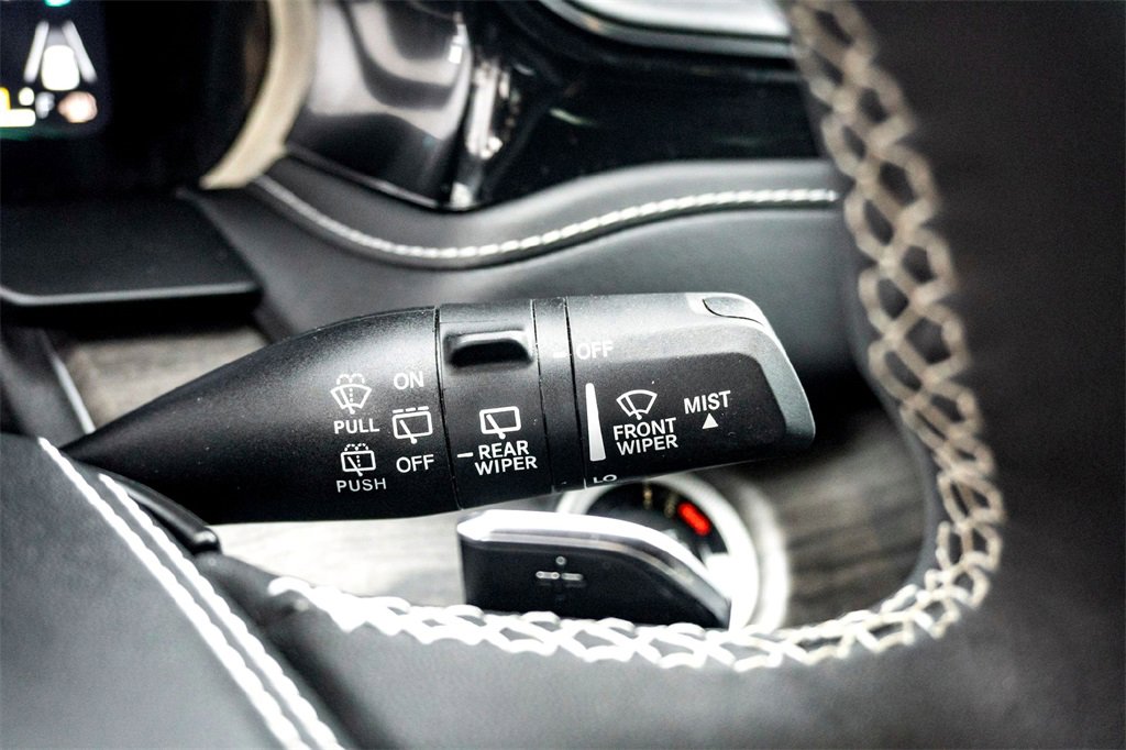 Used 2023 Jeep Grand Cherokee Overland image 21