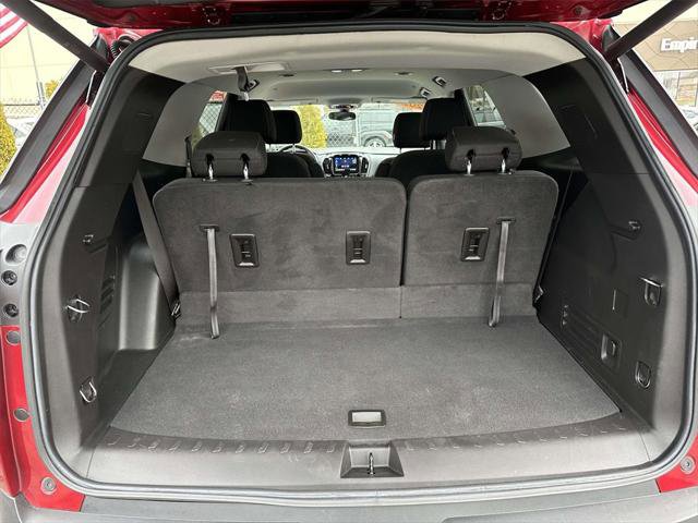 Used 2021 Chevrolet Traverse LT image 13