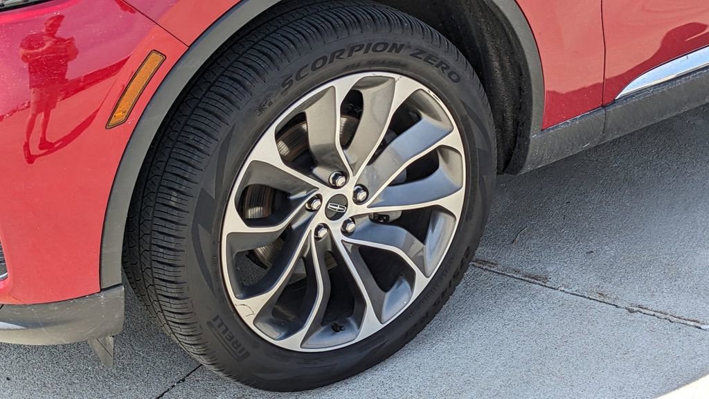 Used 2025 Lincoln Aviator Reserve w/ Luxury Package image 10