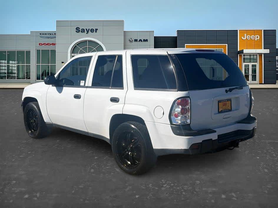 Used 2002 Chevrolet TrailBlazer LT AWD/4WD image 5