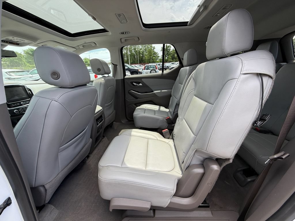 Used 2019 Chevrolet Traverse LT w/ LT Premium Package AWD/4WD image 26