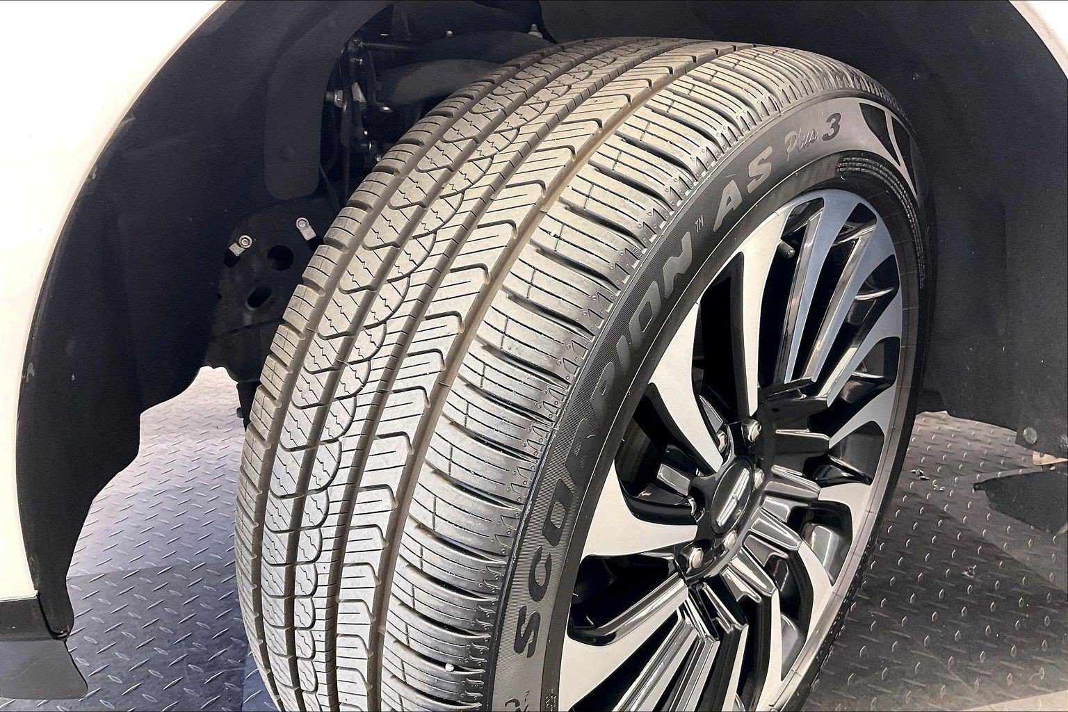 Used 2018 Lincoln Navigator Reserve w/ Technology Package AWD/4WD image 33