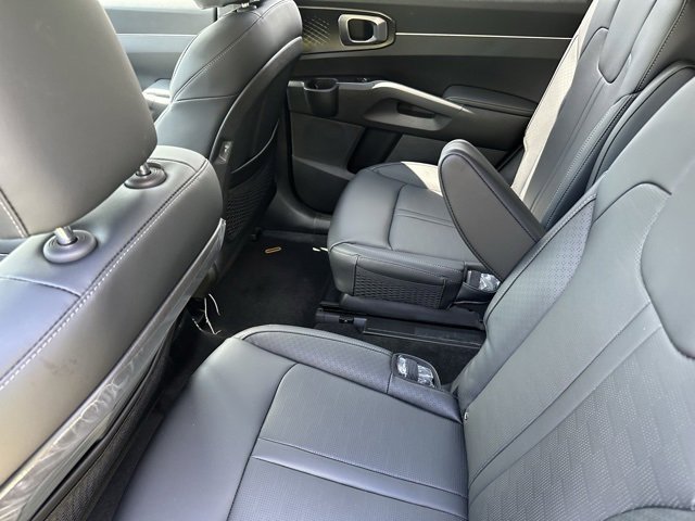 New 2025 Kia Sorento EX image 17