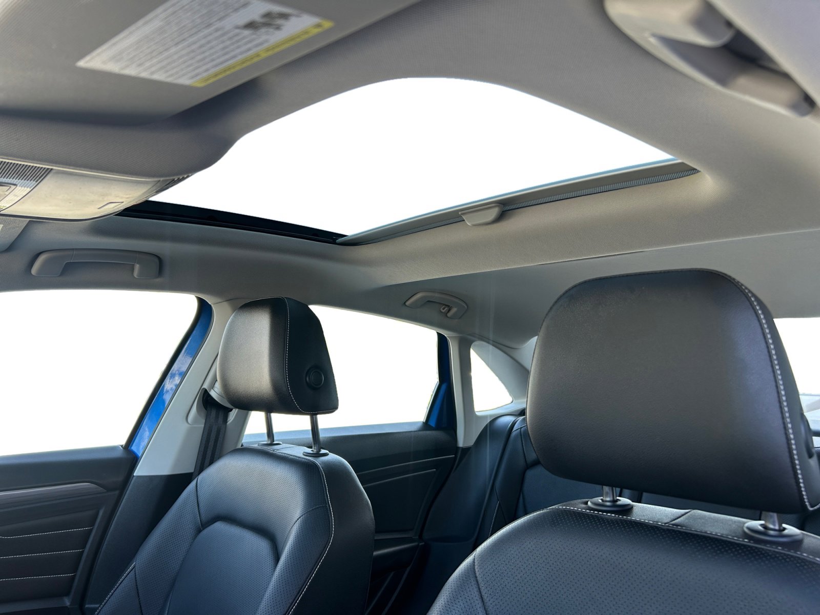 Used 2023 Volkswagen Jetta SEL image 6