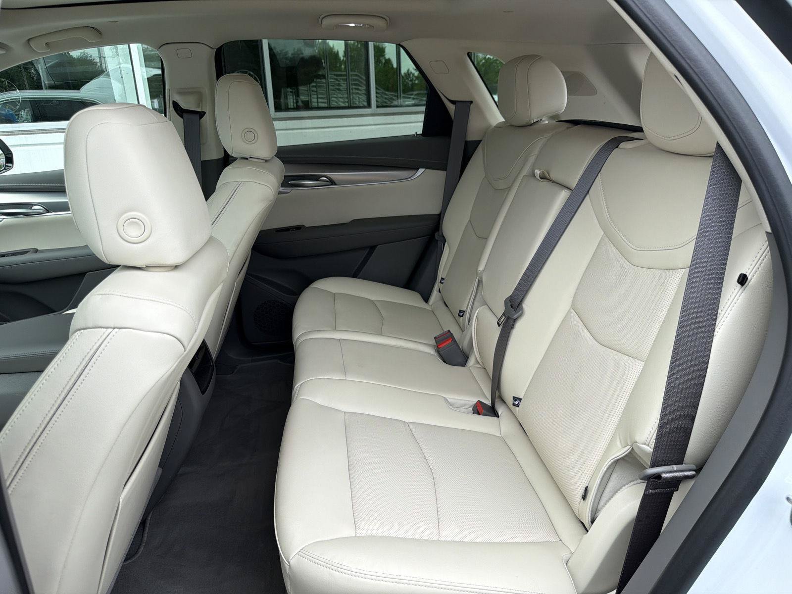 Used 2025 Cadillac XT5 Premium Luxury AWD/4WD image 43