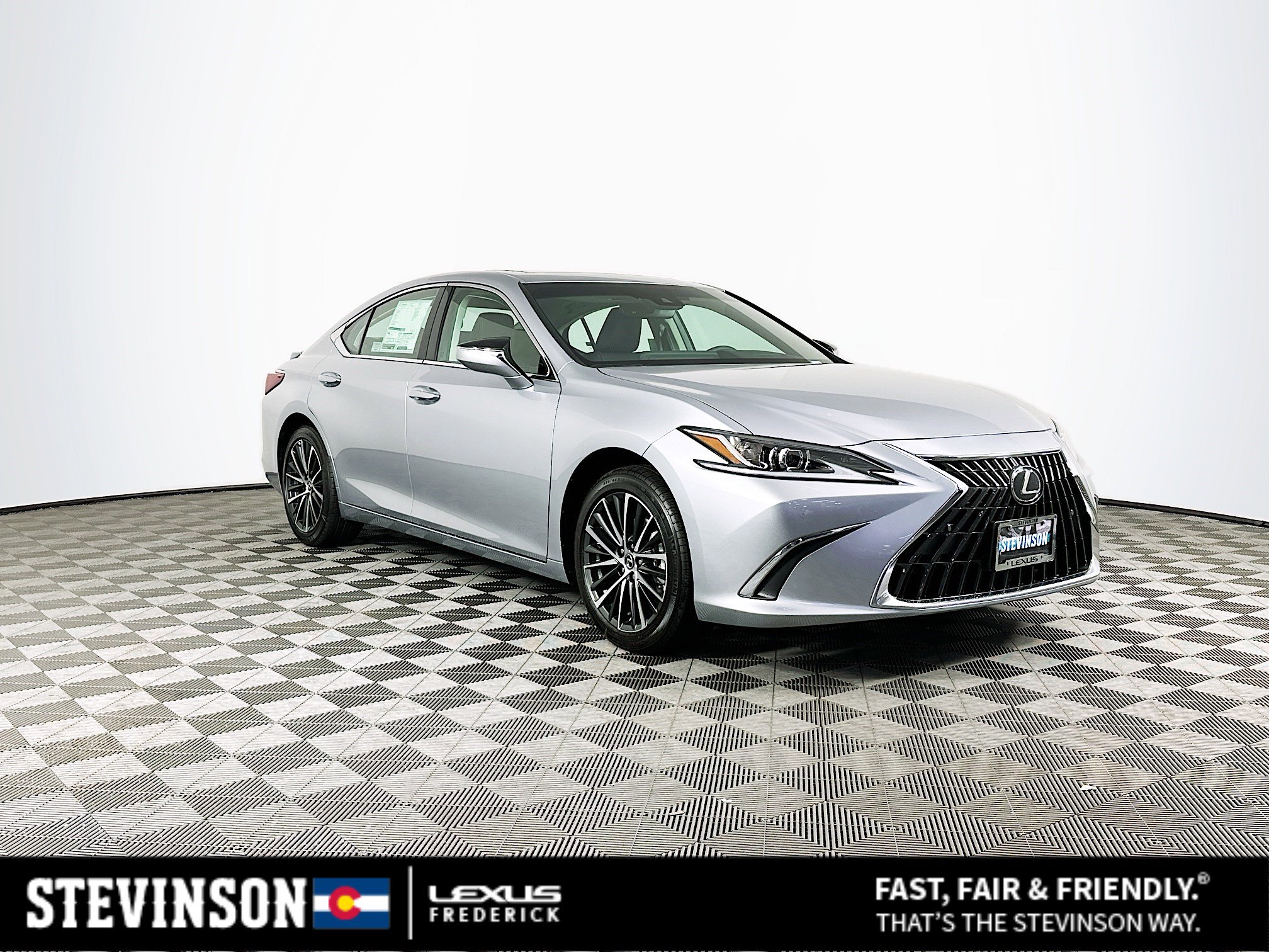 New 2025 Lexus ES 300h w/ Premium Package