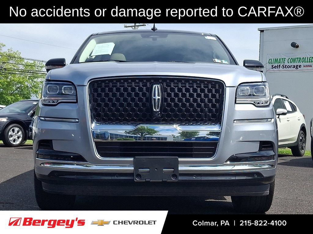 Used 2023 Lincoln Navigator L Black Label AWD/4WD image 2