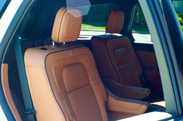 Used 2025 Lincoln Aviator Black Label w/ Jet Appearance Package AWD/4WD image 52