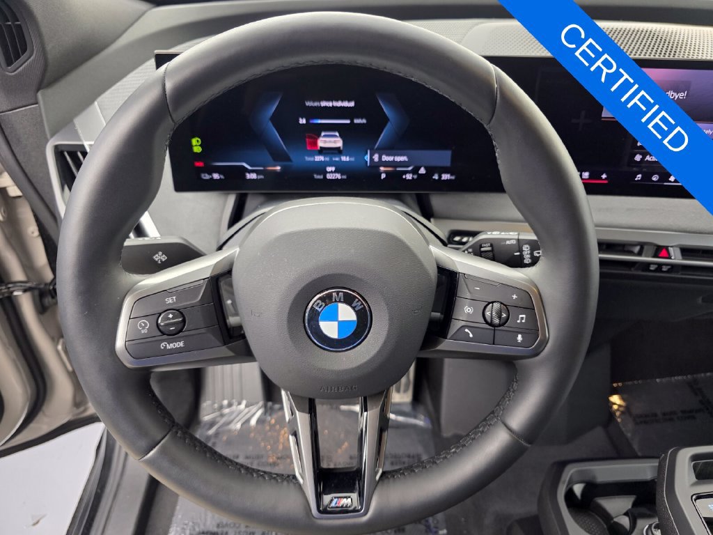 Certified 2026 BMW iX xDrive60 w/ M Sport Package AWD/4WD image 18