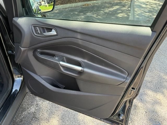 Used 2014 Ford Escape Titanium w/ Equipment Group 401A FWD image 21