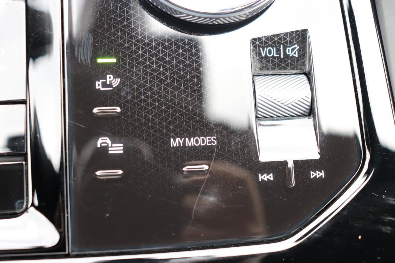 Used 2026 BMW 530i xDrive AWD/4WD image 47