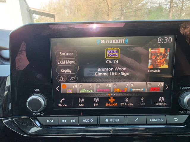 Used 2022 Nissan Pathfinder SV w/ SV Premium Package image 18