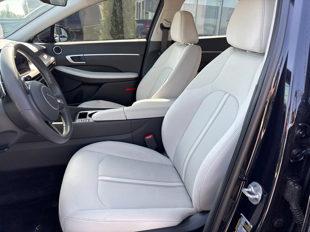 Certified 2025 Hyundai Sonata SEL FWD image 5