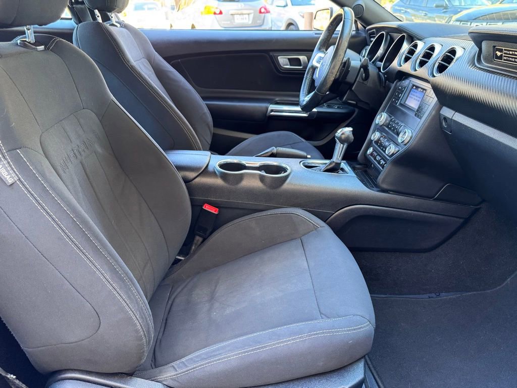 Used 2020 Ford Mustang EcoBoost image 15