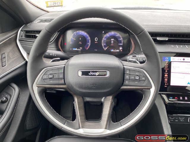 New 2026 Jeep Grand Cherokee Limited w/ Limited Altitude Package AWD/4WD image 18