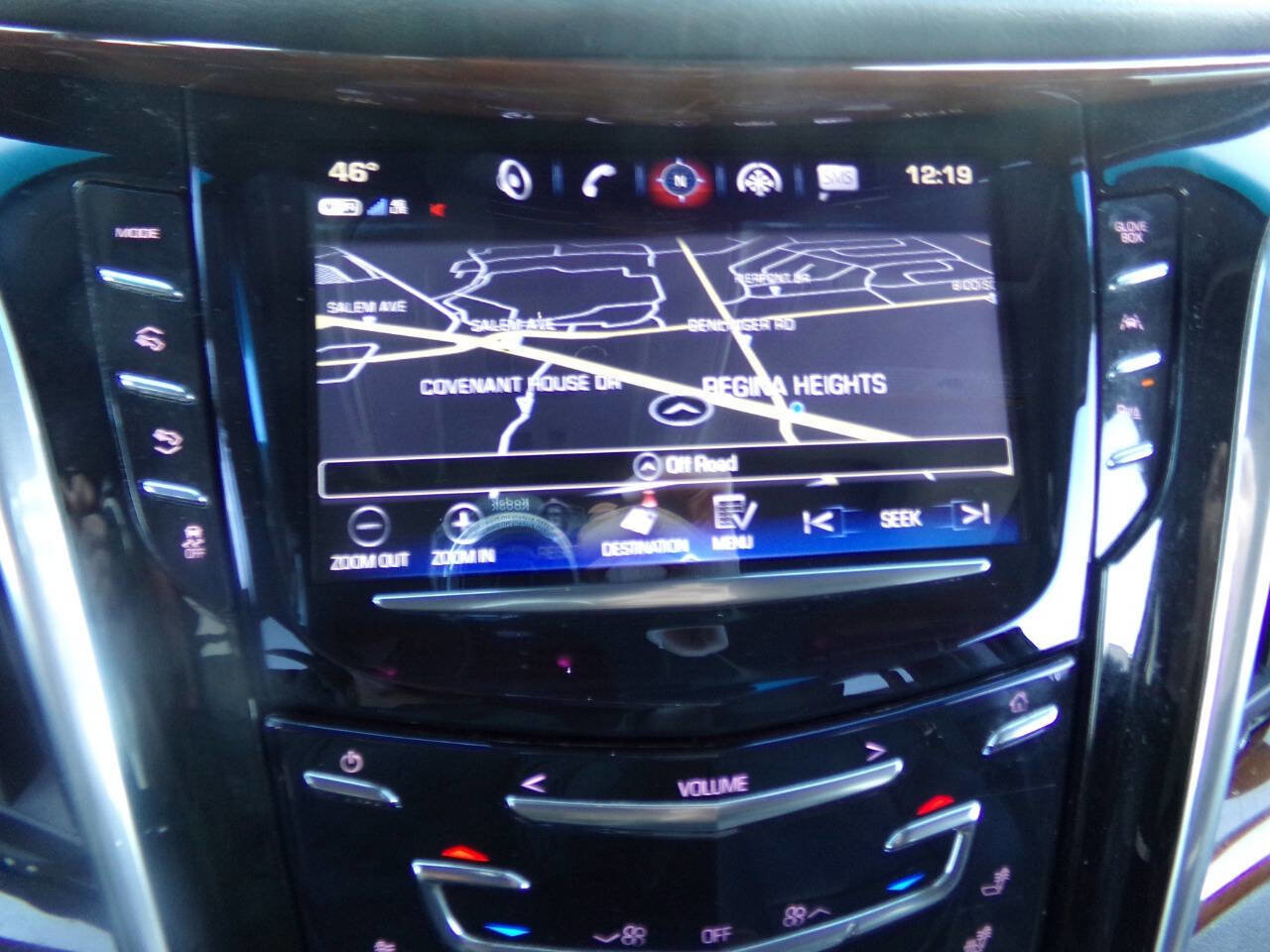 Used 2019 Cadillac Escalade ESV Luxury image 92