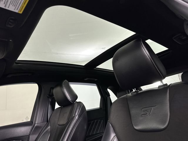 Used 2020 Ford Edge ST w/ Equipment Group 401A image 18