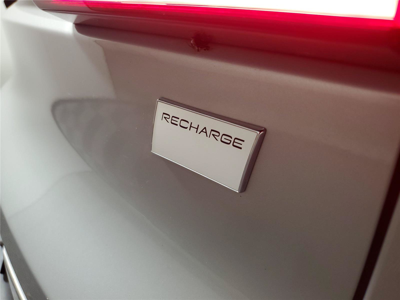 Certified 2024 Volvo C40 P8 Recharge Ultimate w/ Protection Package Premier RWD image 7