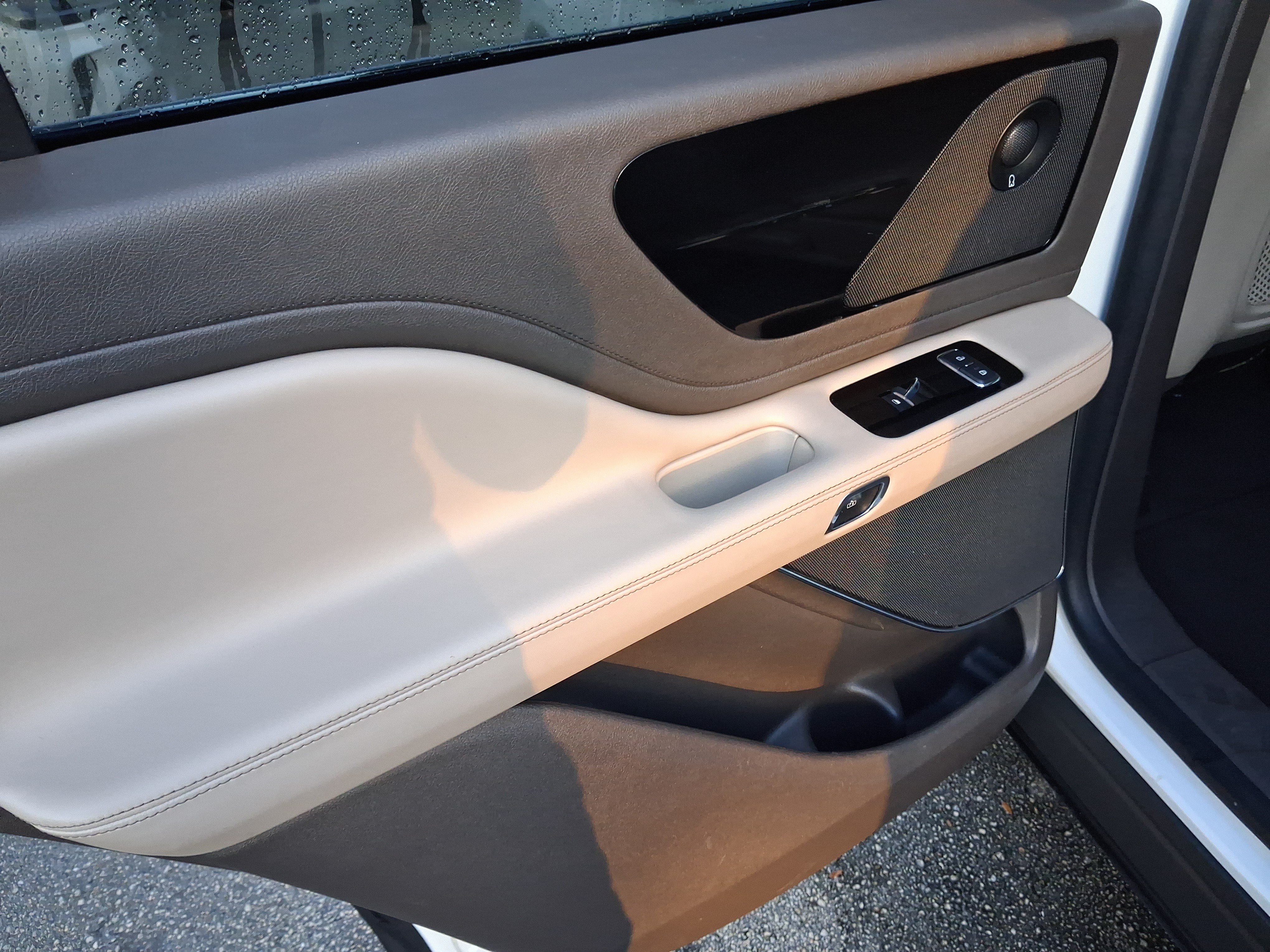 Certified 2022 Lincoln Aviator Reserve w/ Elements Package Plus RWD image 9