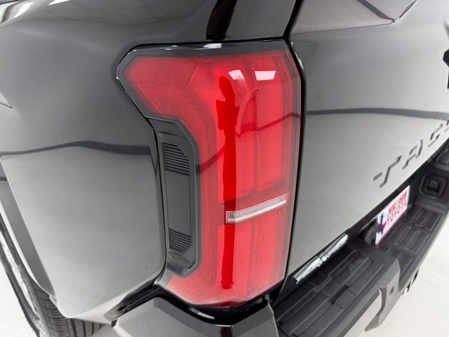 Used 2025 Toyota Tacoma SR5 w/ SR5 Upgrade Package image 35