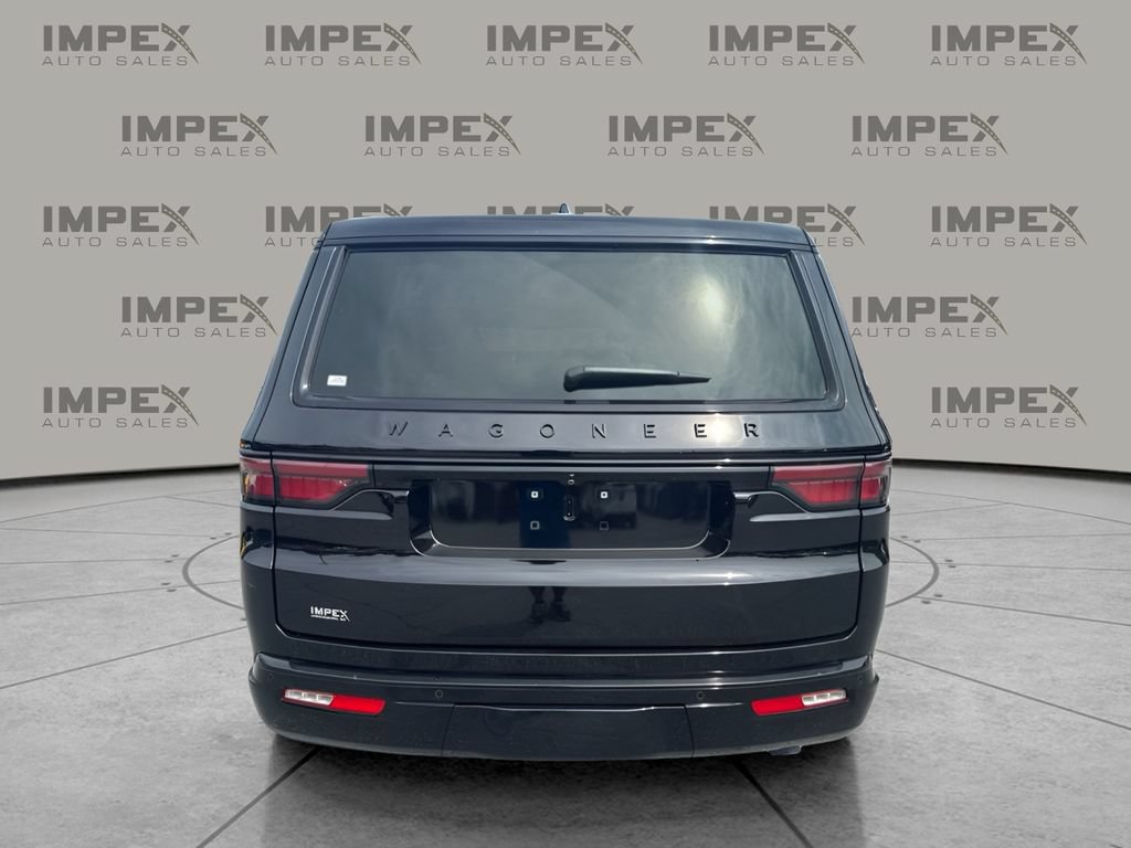 Used 2024 Jeep Wagoneer Series II w/ Convenience Group I AWD/4WD image 4