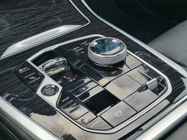 Used 2024 BMW X7 M60i w/ Executive Package image 12