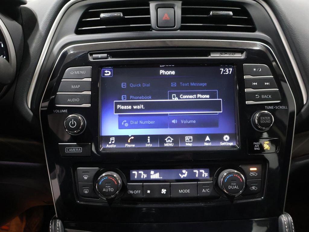 Used 2016 Nissan Maxima Platinum image 27