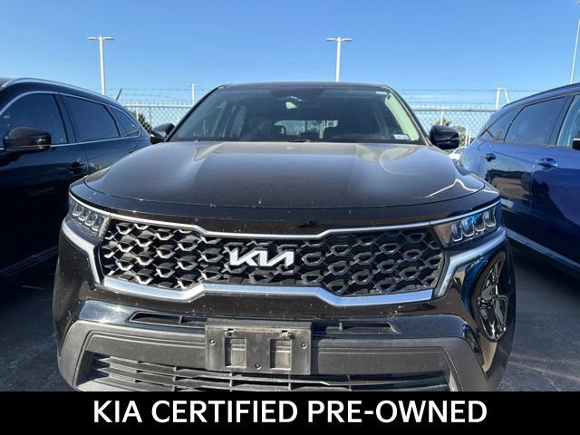 Certified 2022 Kia Sorento LX FWD image 2