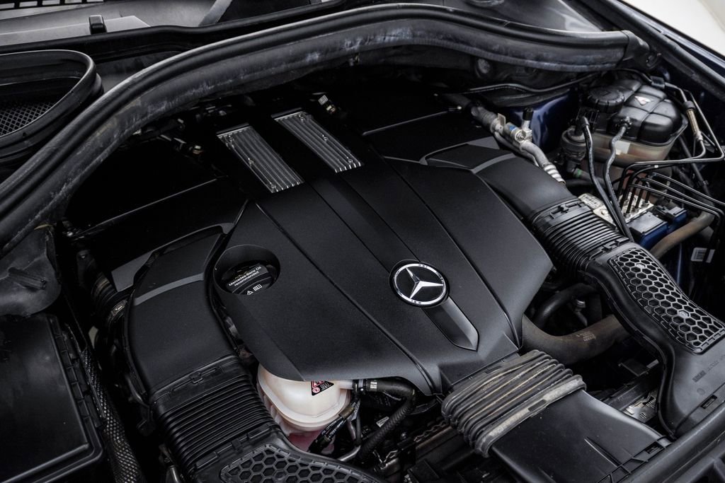 Used 2019 Mercedes-Benz GLS 450 4MATIC image 31