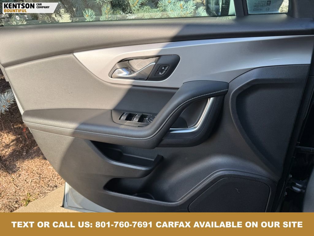 Used 2025 Chevrolet Blazer LT image 21