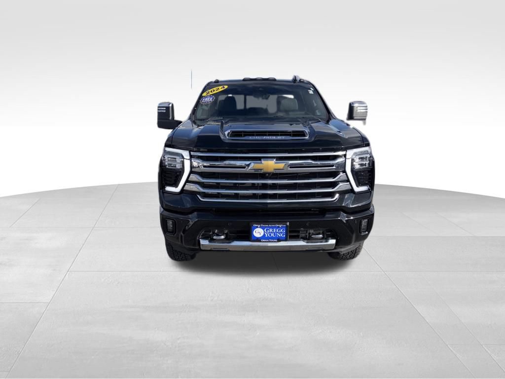 Used 2024 Chevrolet Silverado 2500 High Country w/ High Country Premium Package AWD/4WD image 10