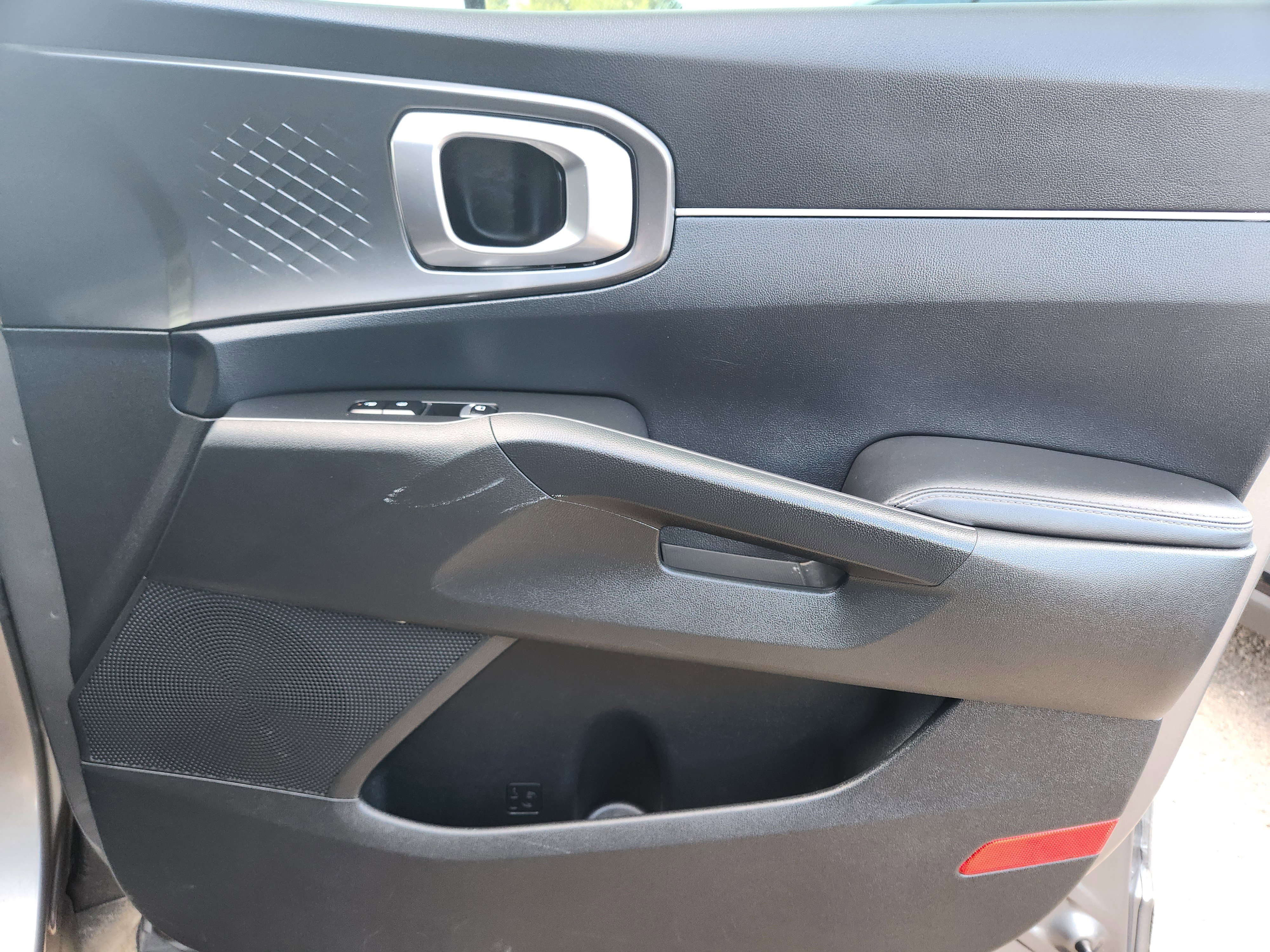 Used 2025 Kia Sorento EX w/ EX Panoramic Sunroof Package image 15