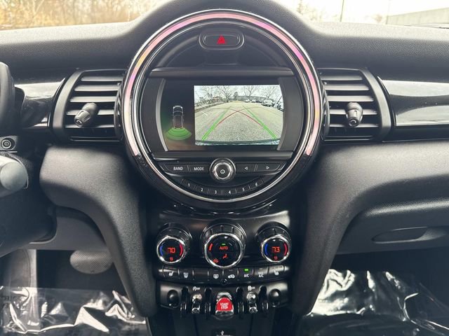 Used 2019 MINI Cooper 2-Door Hardtop w/ Storage Package image 21