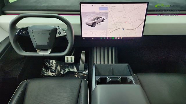 Used 2024 Tesla Cybertruck Cyberbeast AWD/4WD image 33