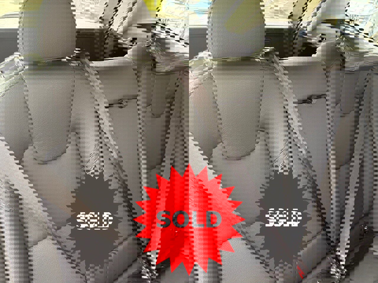 Used 2025 Volvo XC60 B5 Plus w/ Climate Package image 35