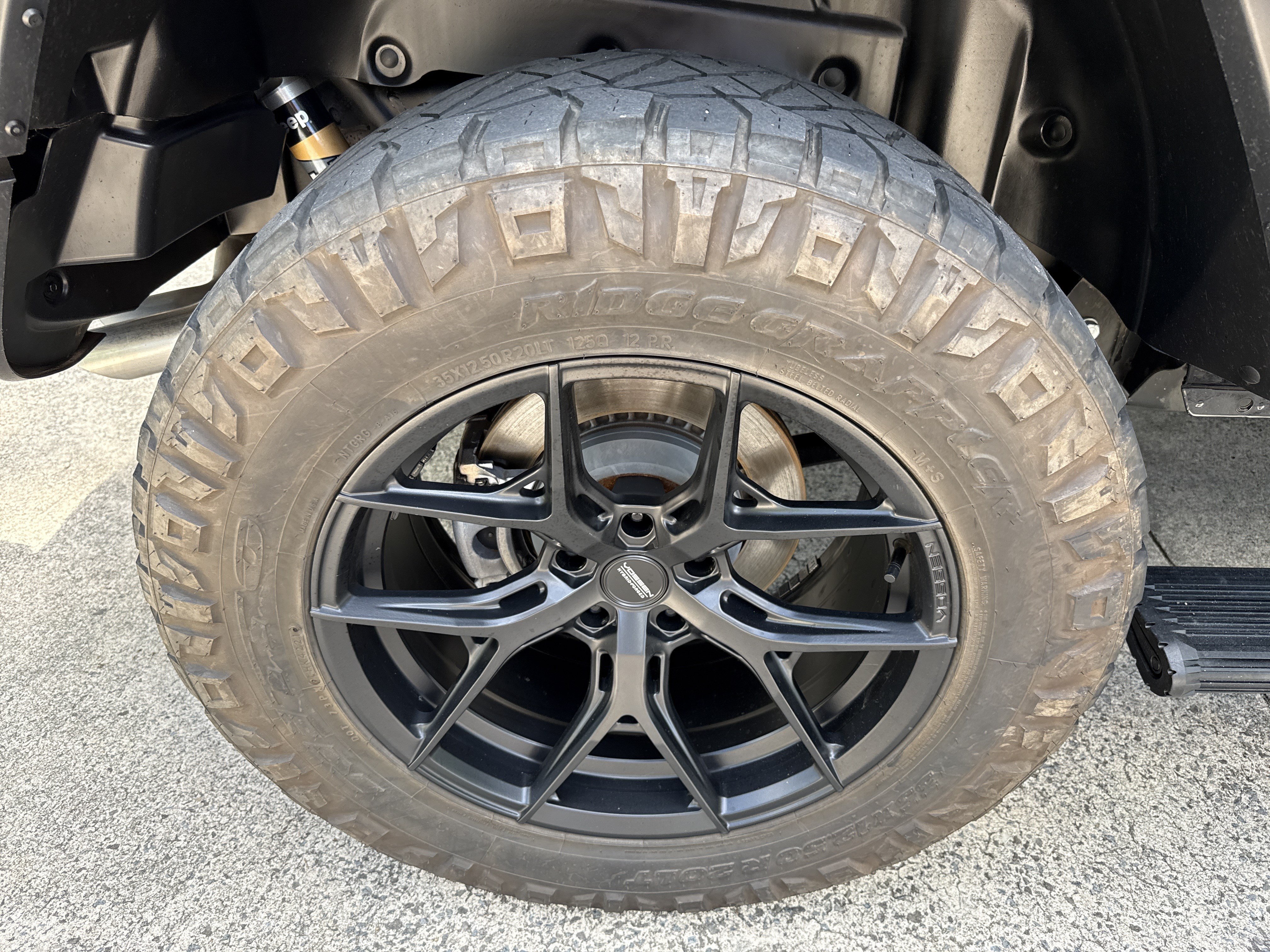 Used 2022 Jeep Wrangler Unlimited Rubicon w/ Trailer Tow Package AWD/4WD image 19